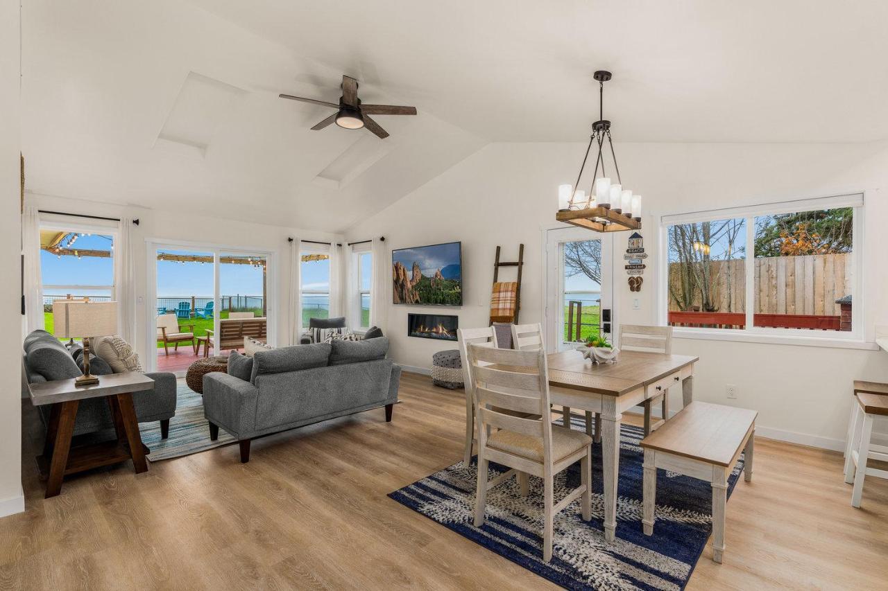 @ Marbella Lane - Wave House, Your Oceanfront Retreat! Oak Harbor Buitenkant foto