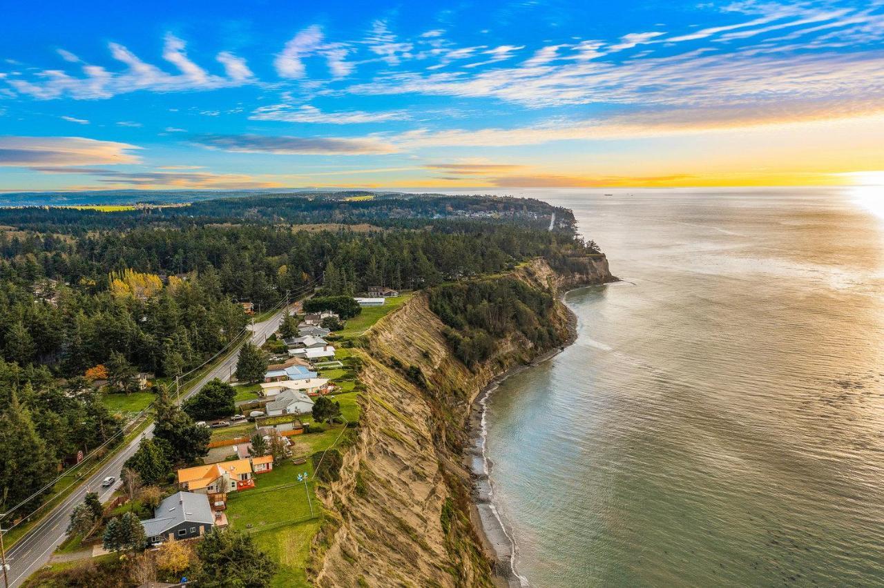 @ Marbella Lane - Wave House, Your Oceanfront Retreat! Oak Harbor Buitenkant foto